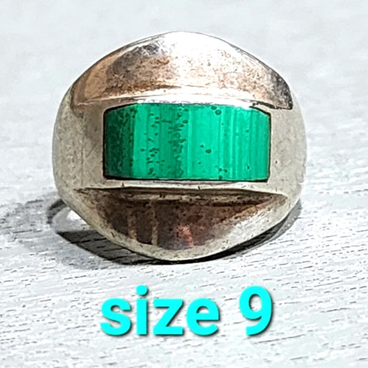 Vintage Mexican sterling silver ring with malachite size 9 unisex