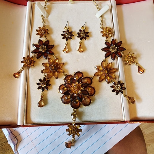 Floral Rhinestone necklace and earring set