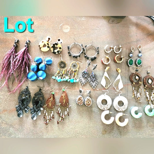 Bundle lot fashion costume earrings 17 pair rhinestone dangle feather coin