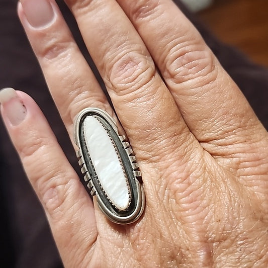 Artist sign sterling silver handmade native American MOP ring size 6.25