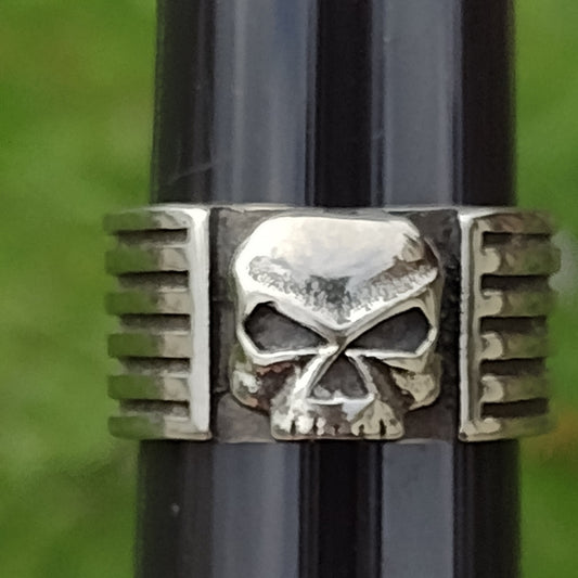 Stainless steel biker ring signed size 13 unisex wedding engagement band skull
