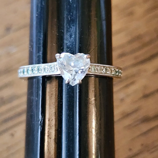 Swarovski Crystal heart shaped wedding engagement promise ring size 8 jewelry