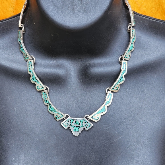 Vintage Taxco Mexico Sterling Silver Crushed turquoise inlay Necklace jewelry