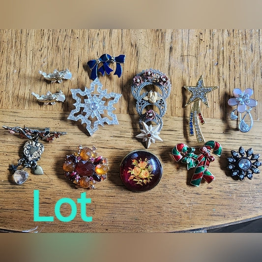 SALE Bundle lot costume fashion jewelry brooches scarf pin  flowers fish snow…