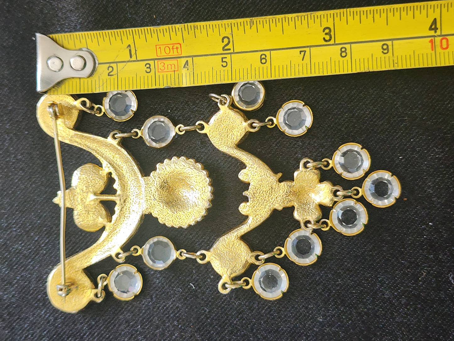 Victorian revival Goldette Gold tone Vintage pin brooch chandelier style