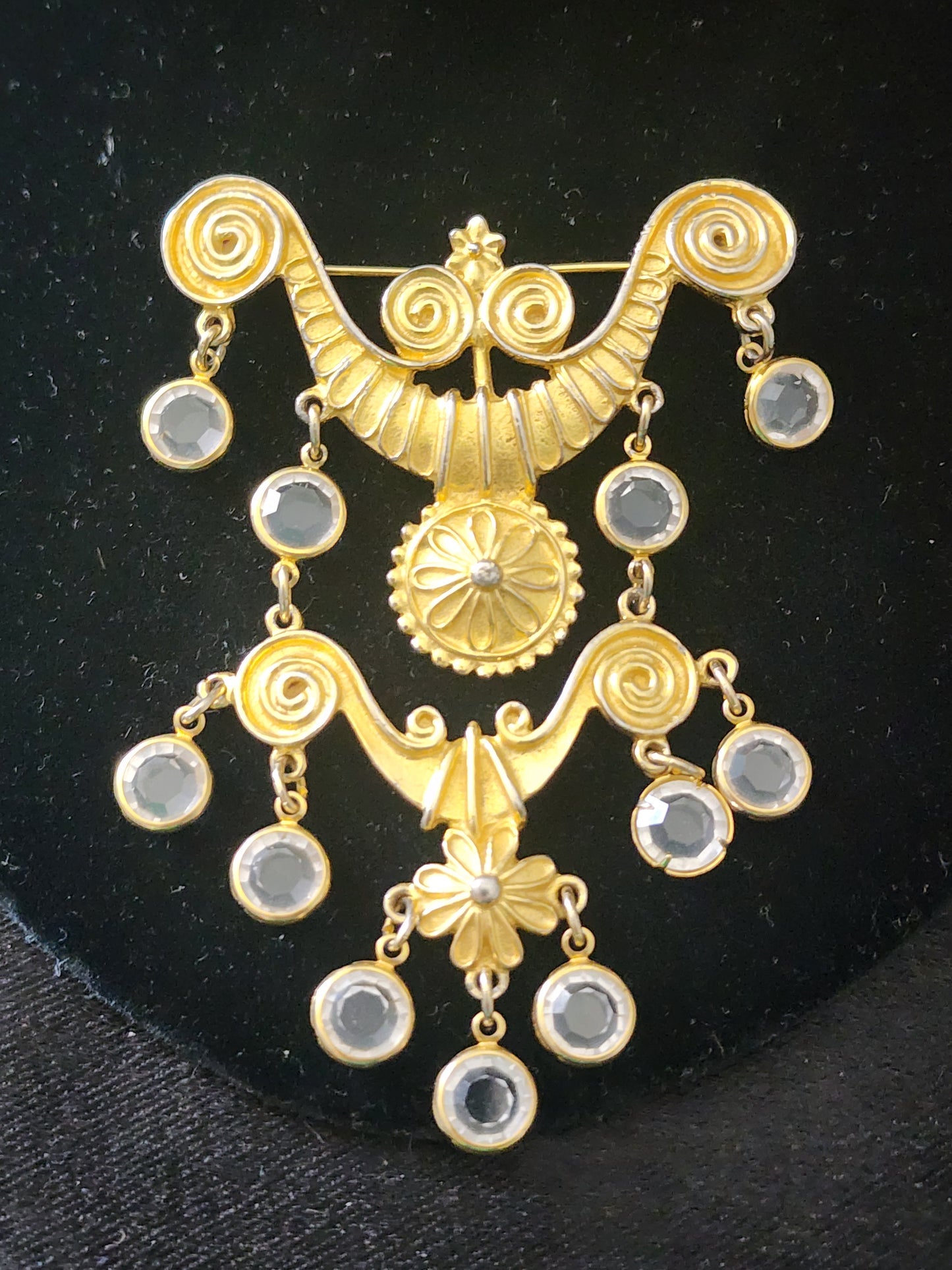 Victorian revival Goldette Gold tone Vintage pin brooch chandelier style