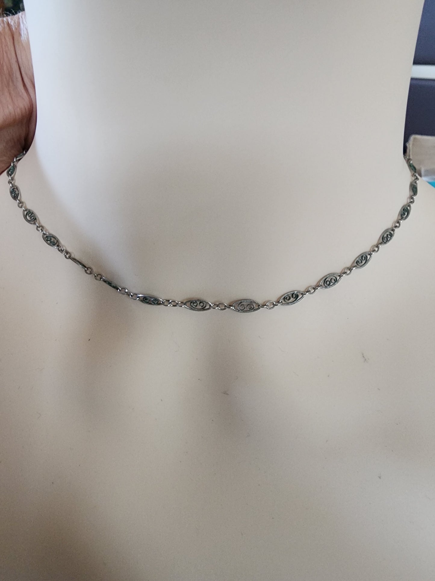 Sterling's silver filagree necklace